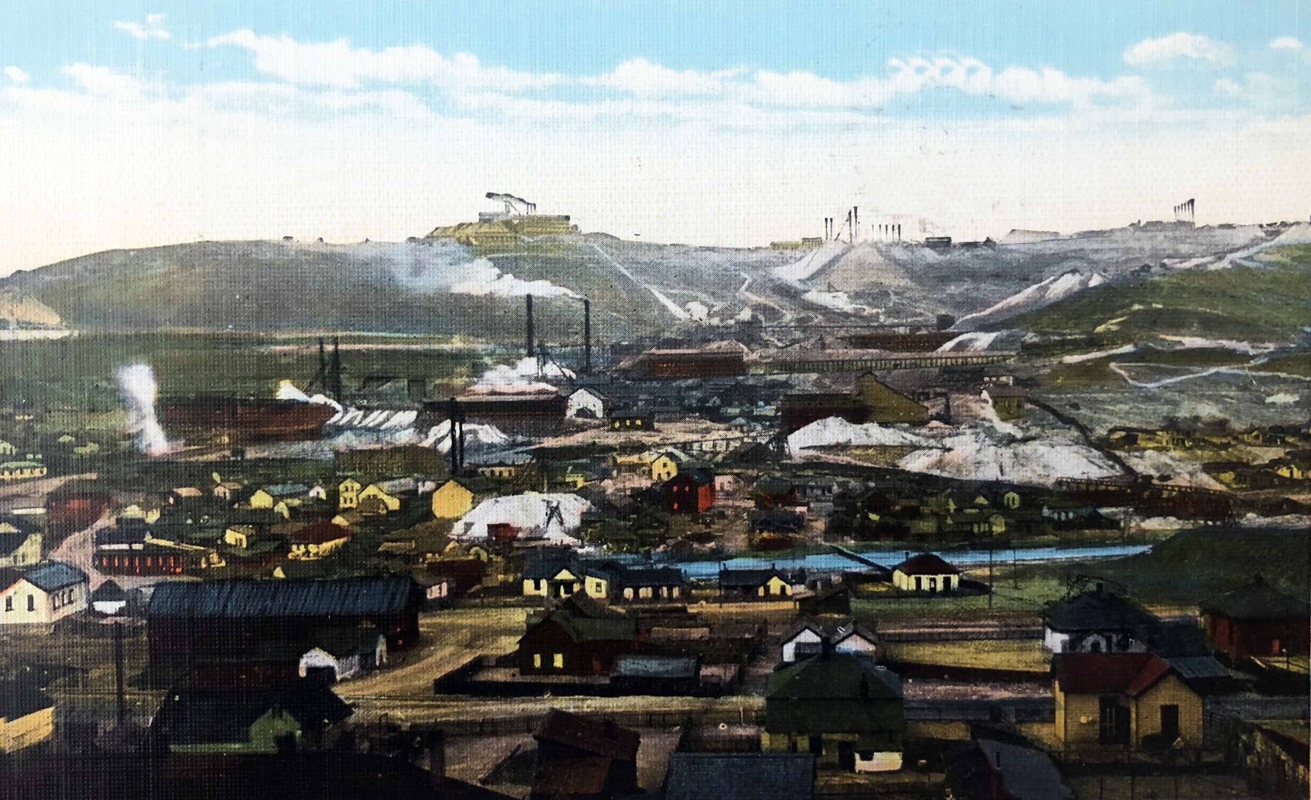 1938 postcard Meaderville side of the Butte Hill